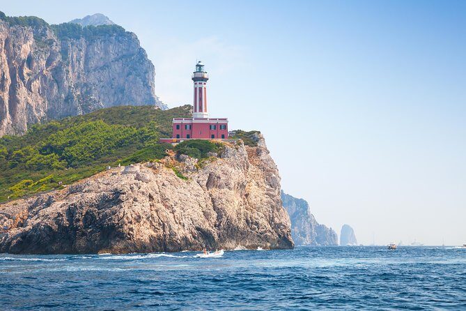 Private Tour: Sorrento to Capri Cruise - Choosing the right boat: comfort, shade, and snacks