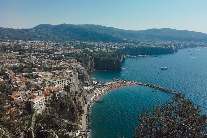 Private Tour to Amalfi Coast from the Port of Naples - Praiano: the quieter cousin with the same sea views