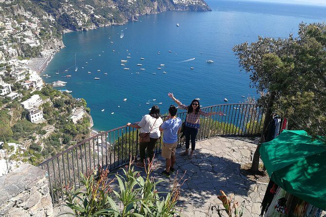 Private Transfer from Naples to Positano or Praiano or Viceversa - Smooth Communication: WhatsApp, Name Signs, and Finding Apartments
