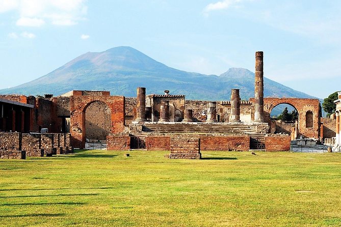 Private Transfer from Naples to Sorrento with Stop at Pompeii - Who This Works Best For