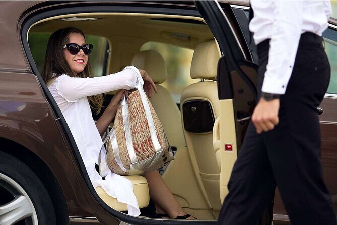 Private Transfer Naples City Centre (Airport, Hotel, Port, Train Station) - Private luxury in Naples city center: what you really get