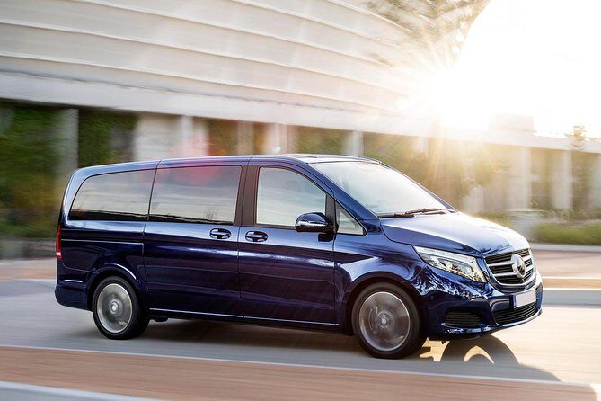 Private Transfer: Positano to Naples or Vice Versa - Meeting your driver: name placard, stations, and timing