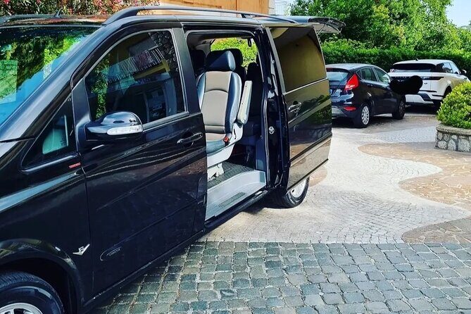 Private Transfer Sorrento Peninsula - Naples - Naples Airport vs. Naples City: plan your drop-off carefully