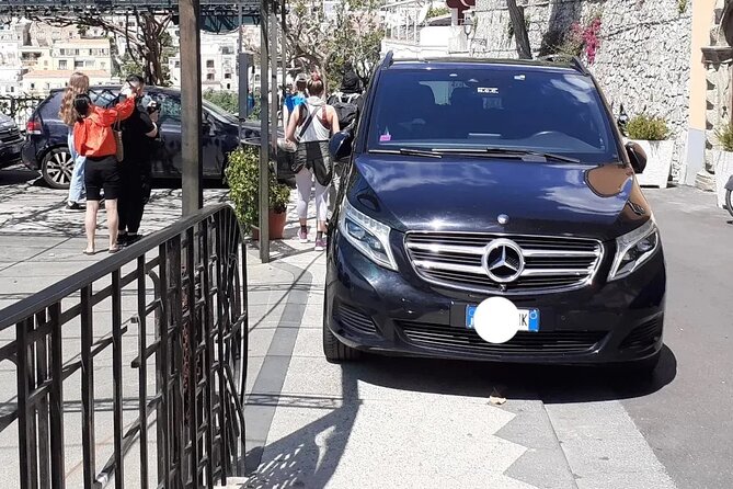Private transfer to Positano via Pompeii - Authorized guide option: when it’s worth adding narration