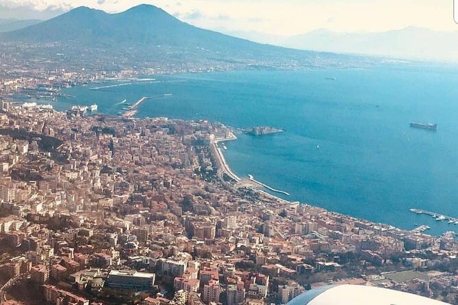 Private transfer whit driver from Naples to Sorrento - Naples to Sorrento by Private Mercedes: The comfort upgrade