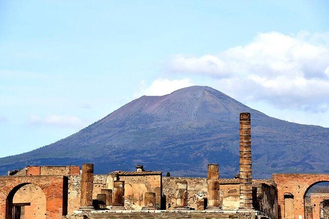 Private VIP tour to Pompeii Ruins with a Private Guide - Roman daily life: what your guide helps you notice