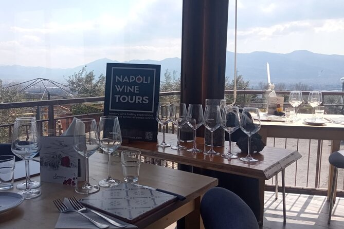 Private Wine Tour,lunch,8 wines, dedicated sommelier and trasport - What makes it special (and worth your time)