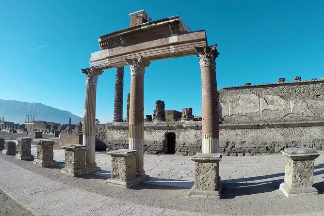 PrivateTransfer NAPLES to POSITANO or vv (with Stop option in Pompeii ) - Pompeii Stop Option: Turning Transit Time into Ruins Time