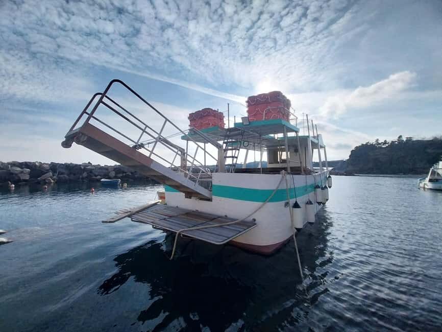 Procida: Sea View Private Boat Tour with Snorkeling - The “2 hours” promise: why a short private tour can be perfect
