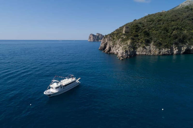 SALERNO: Amalfi Coast Cruise • Shore Excursion - The motorship experience: comfort, pacing, and small perks