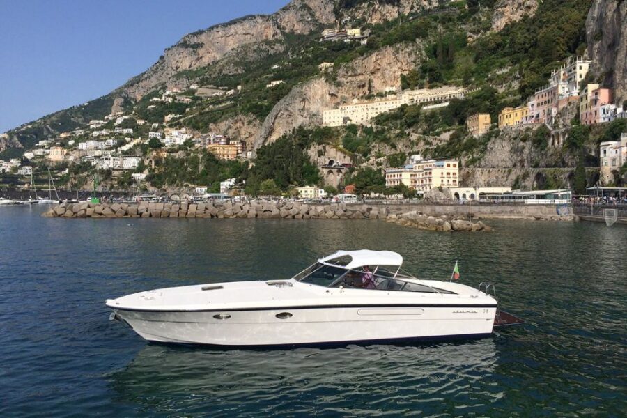 Salerno: Amalfi Coast Private Boat Excursion - Lunch by the sea: keeping the day from turning into snack math
