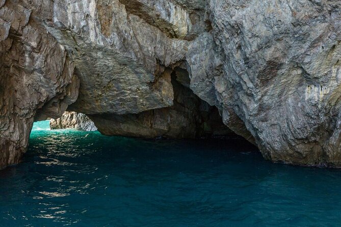 Selfie at Faraglioni, Water Taxi, Transfers in Capri! - Who This Capri Boat Experience Fits Best