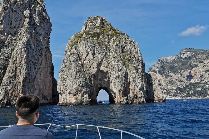 Shared boat tour from Sorrento to discover Capri - Capri free time by the beach: how to use your 3/4 hours