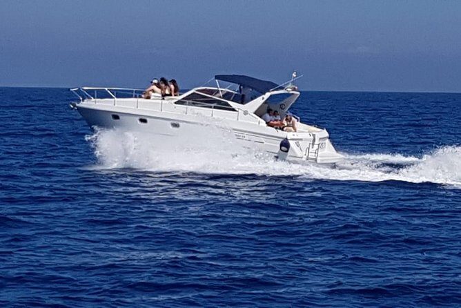 Shared boat tour from Sorrento to discover Capri - Price and extras: what you’ll really pay