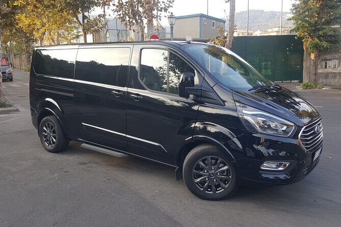 Shared shuttle service from Positano to Naples Central Station - A shared Positano-to-Naples shuttle with real pickup flexibility