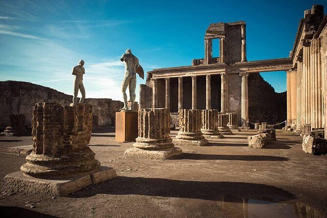 Shore tour of Pompeii, Vesuvius and Herculaneum. - Vesuvius National Park: Riding Up and Actually Enjoying the View Time