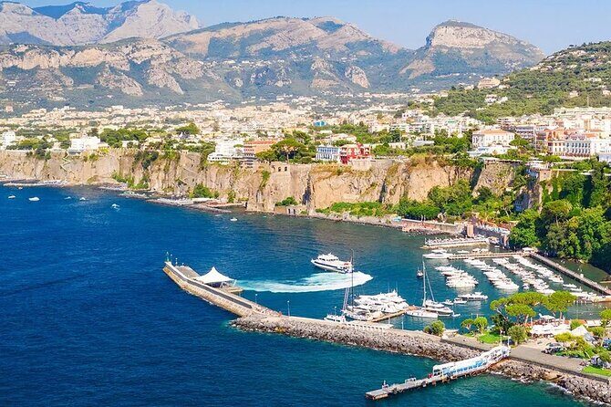 Shuttle service from Sorrento to Napoli Airport/Train Station - Key Things to Know Before You Go