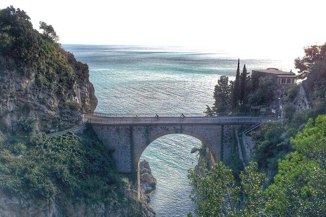 Sightseeing Bike Tour Amalfi Coast - Riding Road 163: the curve-heavy section where a guide earns their pay