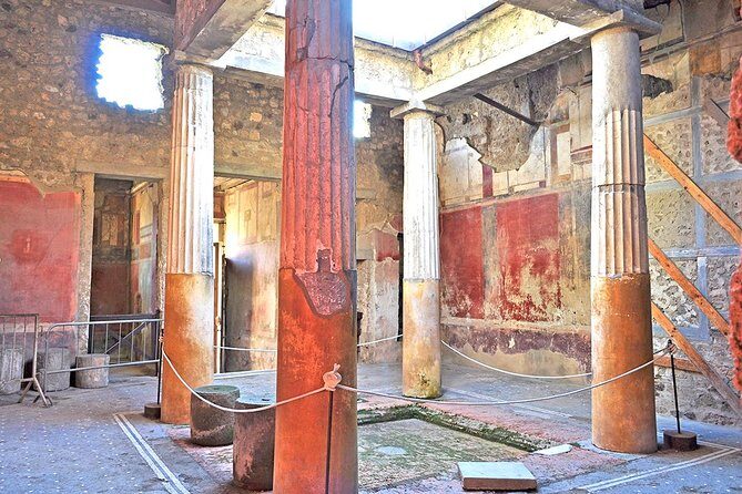 Skip-the-line Exclusive Private Full-Day Complete Ancient Pompeii Guided Tour - Stop 5: Casa di Ottavio Quartione (a larger domus on via dell’Abbondanza)