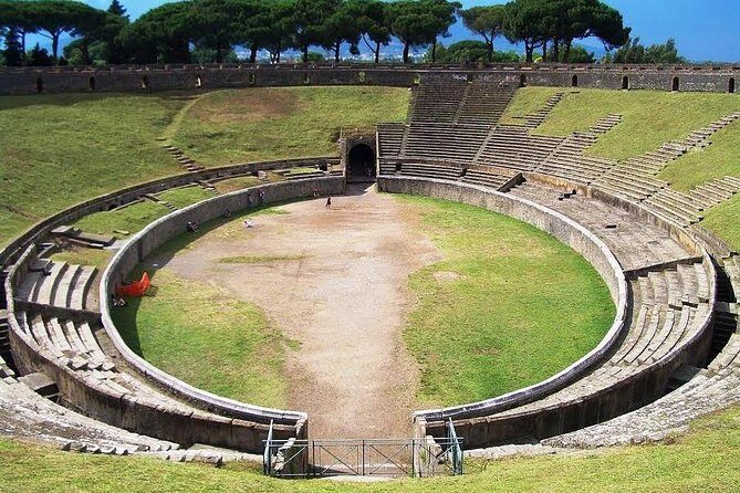 Skip-the-Line Pompeii and Vesuvius Tour - What to bring: the practical stuff for Pompeii and the crater