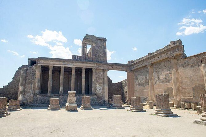 Skip the line Private tour of Pompeii from Sorrento - Why a private Pompeii route from Sorrento works