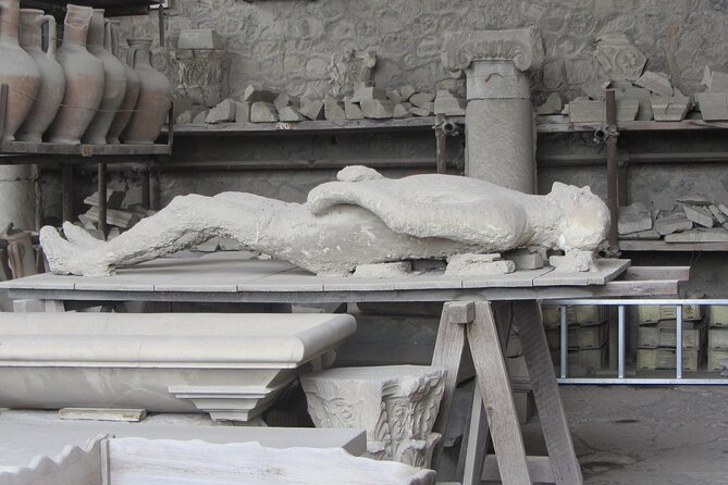 Skip-The-Line Tickets VIP Small Group Tour To Pompei and Vesuvius - Vesuvius National Park with a volcanologist: science with a view