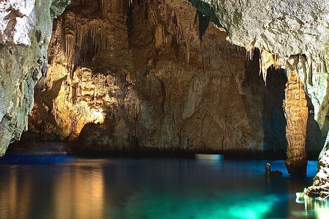 Small Group Amalfi Coast Boat Day Tour from Amalfi - Stop 6: Praiano’s La Gavitella area for lunch or beach time