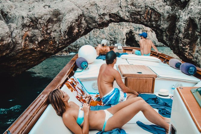 Small Group Amalfi Coast Day Trip from Positano or Praiano - Optional stop vs. paying for the Emerald Grotto