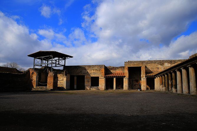 Small Group Guided Walking Tour of Ancient Pompeii Highlights - Pompeii Highlights: quick tour takeaways