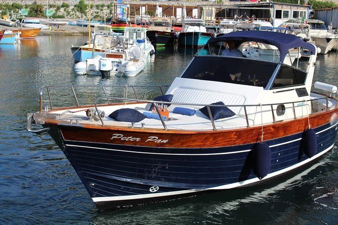 Small-group Positano Capri - Key things that make this Capri boat day work