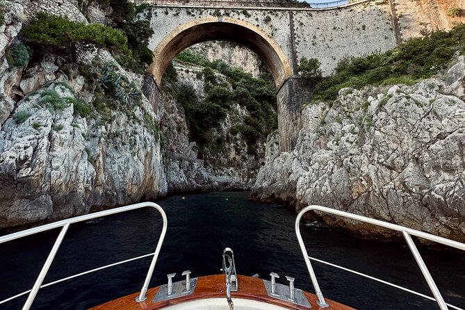 Small Group Tour from Amalfi by Boat at Sunset - Santa Croce beach and the Lovers natural arch
