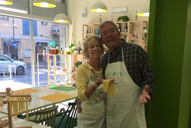 Sorrento Cooking Experience - Terry's kitchen - Wine, limoncello, and the sit-down meal: you finish by eating together