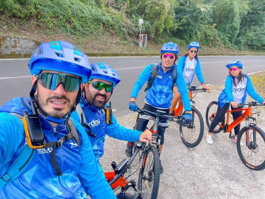 Sorrento: E-bike Oil & Lemon Tour with Tasting - First part of the ride: Sorrento streets give way to countryside