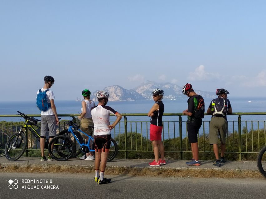 Sorrento: E-Bike Wine & Food Tour - Meeting in Piazza Andrea Veniero: getting set up and feeling safe on day one