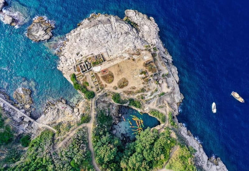 Sorrento: Guided Kayak Tour + Free 1h Paddleboarding - Entering Sorrento’s Marina Grande: the start point that makes sense