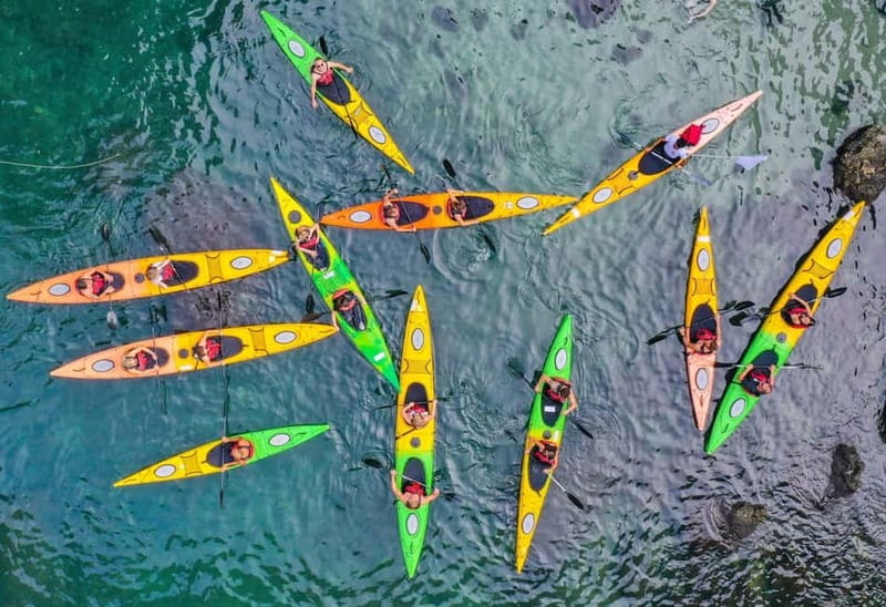 Sorrento: Guided Kayak Tour + Free 1h Paddleboarding - The guided route: what each part feels like