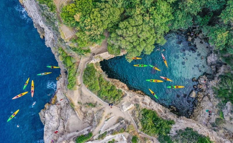 Sorrento: Guided Kayak Tour + Free 1h Paddleboarding - Kayaks that get you to the Baths quickly (about 25 minutes)