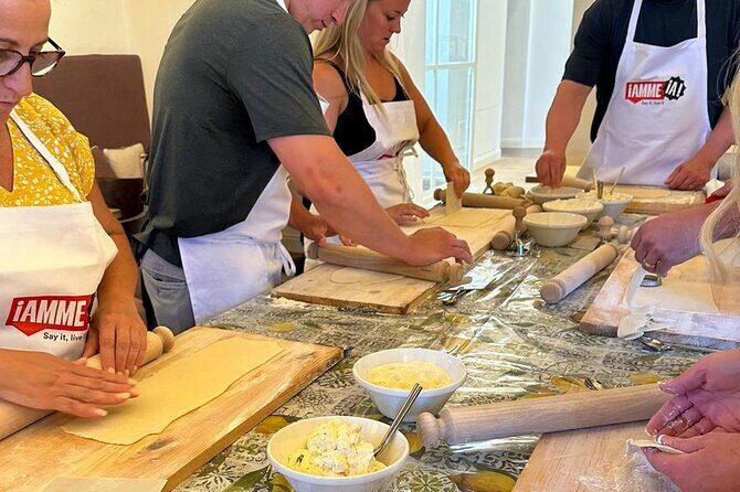 Sorrento: Hands-On Pasta, Tiramisu & Limoncello Fun Class - Logistics: meeting point, timing, and English-friendly instruction