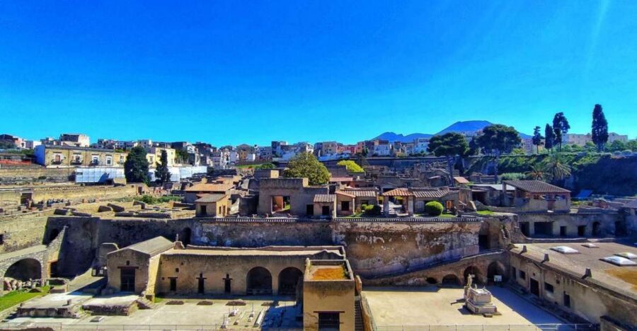 Sorrento: Pompeii & Herculaneum Day Trip Entry and Lunch - Sorrento to Vesuvius Country: Why This Route Makes Sense