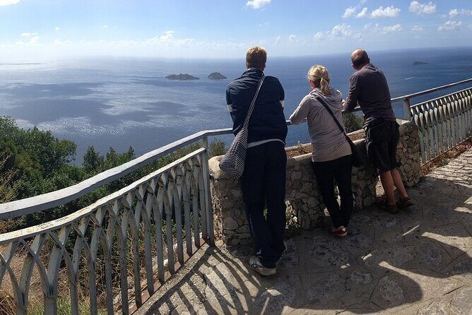 Sorrento/Positano: Private Amalfi Coast Tour by Vintage Fiat 600 - Getting Picked Up in Sorrento (and Why Cruise Days Work)