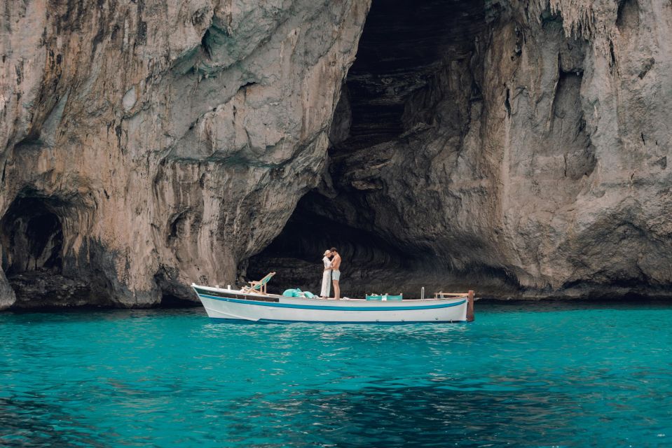 Sorrento: Private Photo Shoot with a PRO Photographer - What Happens During the Shoot (And How to Think About the Timing)