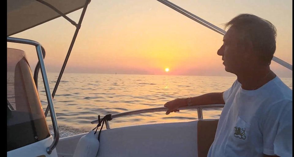 Sorrento: Private Sunset Cuise with Prosecco and Limoncello - Sunset timing in Sorrento: why your start time matters