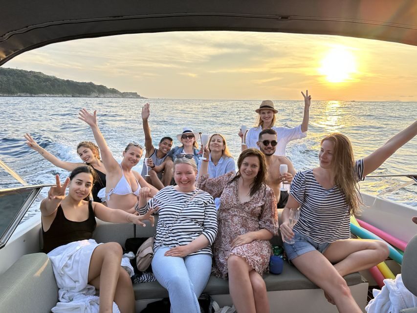 Sorrento: Scenic Boat Tour with Aperitif - Key highlights to know before you go