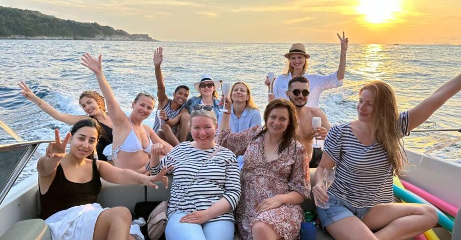 Sorrento: Scenic Boat Tour with Aperitif - What you’ll actually see near Capri, Puolo, and Punta Campanella