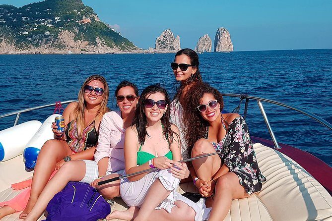 Sorrento to Capri Private Boat Experience on a Gozzo Apreamare 10 - Blue Grotto: how to handle the not-guaranteed part