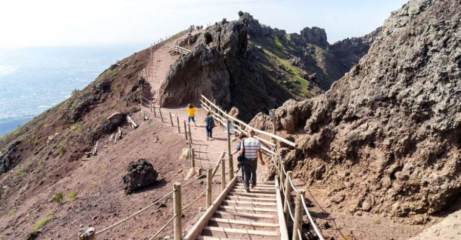 Sorrento: Vesuvius Day Trip with Entry and Lunch - Vesuvius by day: what makes this trip worth the time
