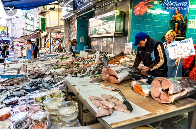 Street food in Naples with 6 Stops and Limoncello - Stop 5: cuoppo di mare at Pescheria Azzurra