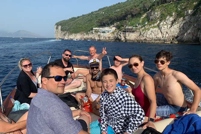 Sunset boat experience in Sorrento coast - What the schedule really means for your evening