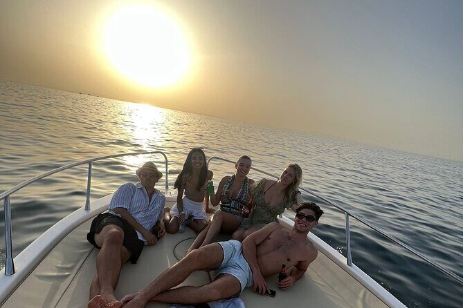 Sunset cruise on Amalfi Coast - Your Boat Setup: Free Bar, Snorkel Gear, and Practical Comfort