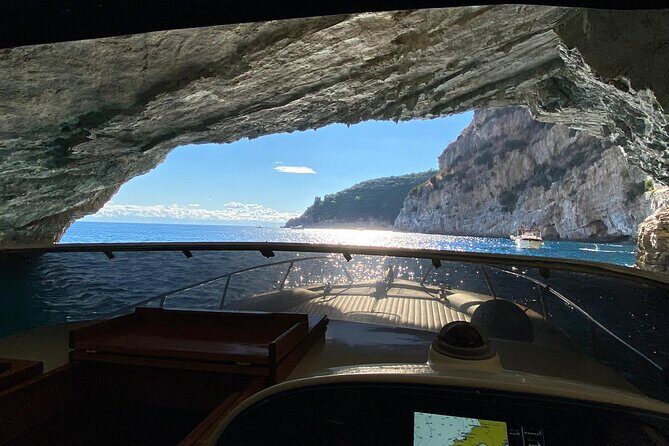 Sunset Luxury: Capri on fire - On board comfort: towels, restroom, and the small stuff that matters